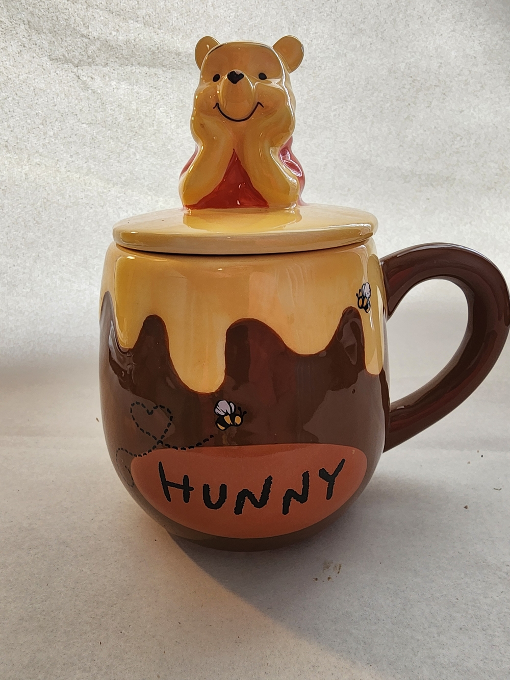 Disney Winnie the Pooh Hunny Ceramic Mug with Lid - Yellow, Brown